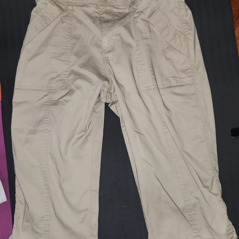 Lee Relaxed Fit Mid Rise Khaki Pants